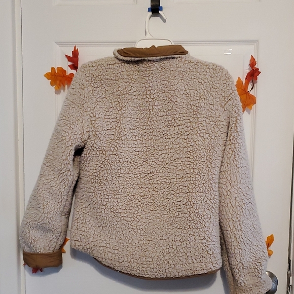 Reversable Love Tree Tan Quilted Jacket with Cozy Collar - Picture 6 of 8